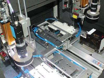 堅(jiān)豐自動(dòng)擰螺絲機(jī)幫你節(jié)約成本！-堅(jiān)豐股份